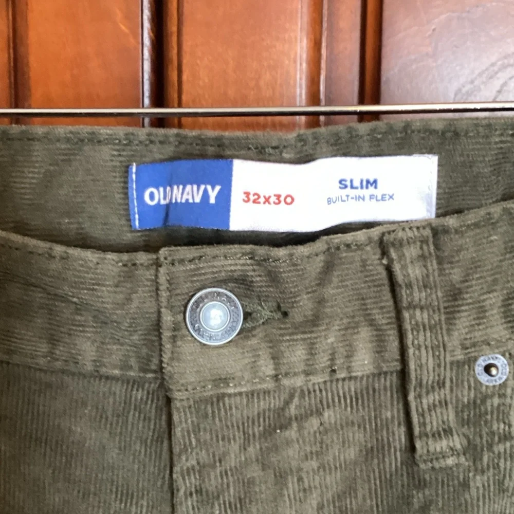 Old Navy Men's Olive Corduroy Pants